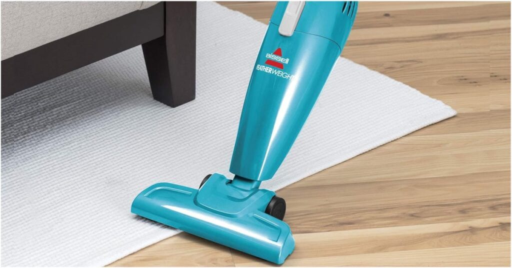 Bissell Featherweight Stick Lightweight Bagless Vacuum 2033 Review - VakuumKleena