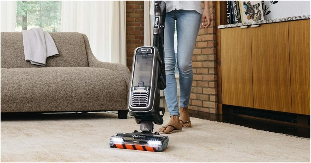 Shark AZ1002 Apex Powered Lift-Away Upright Vacuum Review - VakuumKleena